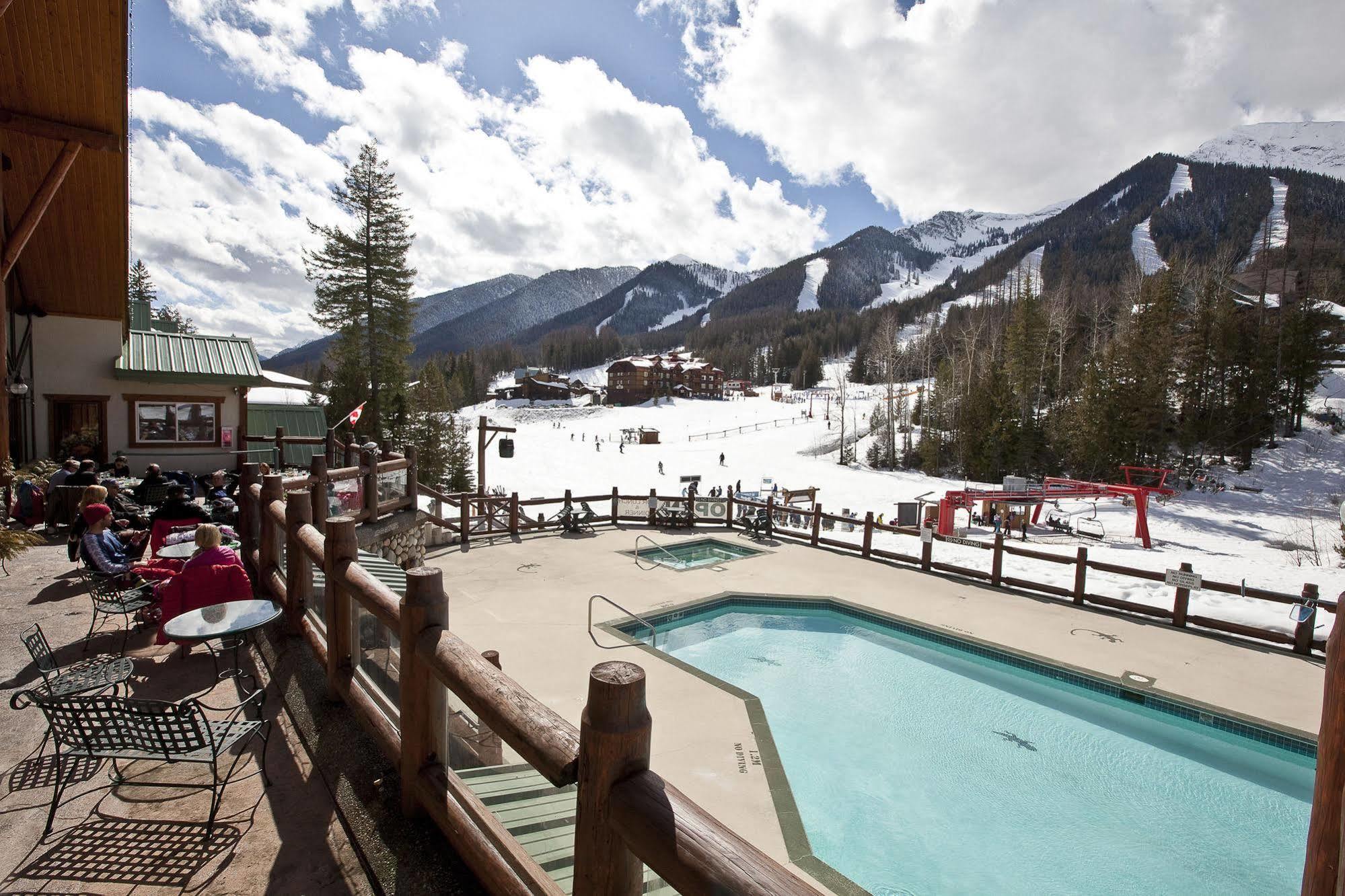 Lizard Creek Lodge Fernie Exterior photo
